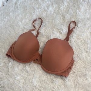 Victoria’s Secret T-Shirt Lightly Lined Semi Bra Rosy Pink 32D